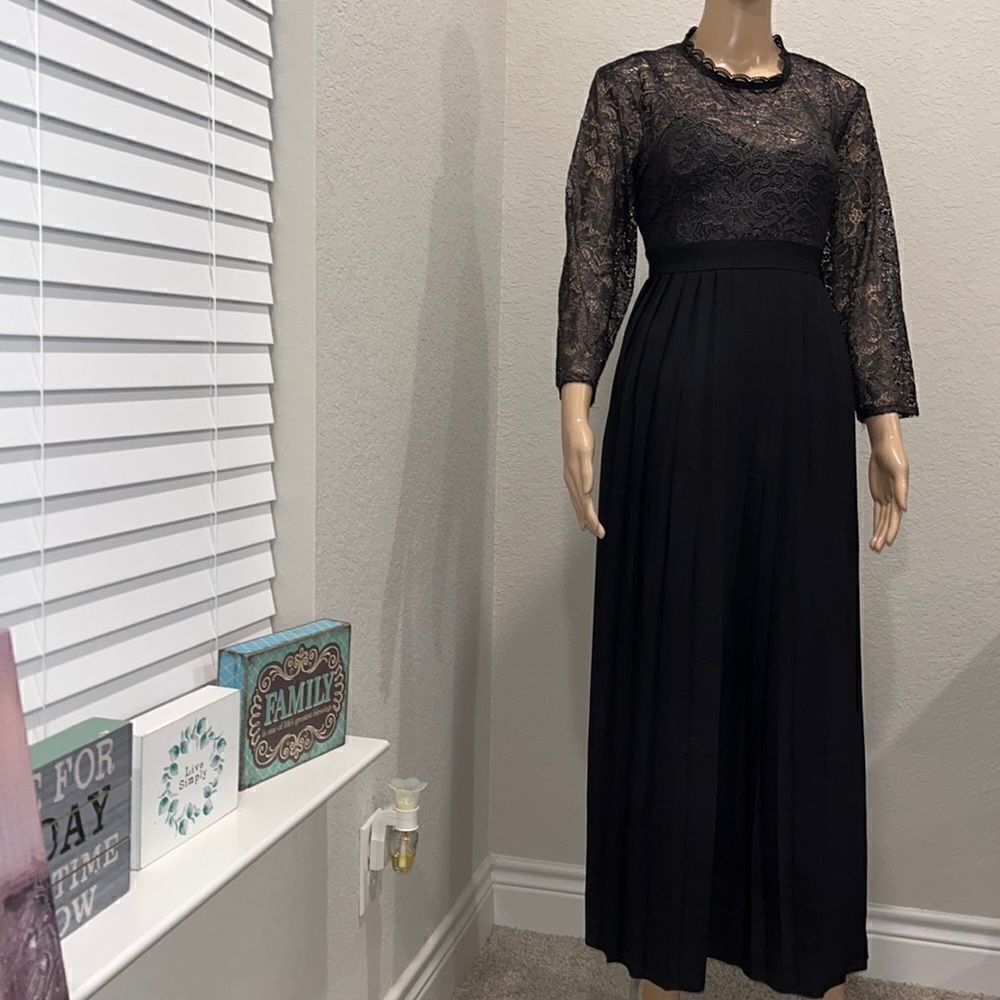 Little Mistress Maternity little black pleated dress